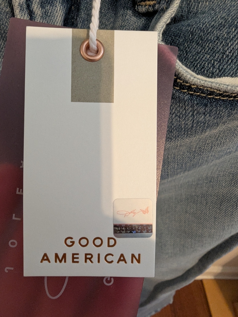 Good American Dolly Collection -Jolean Light Blue Flare Jeans - Picture 5 of 9